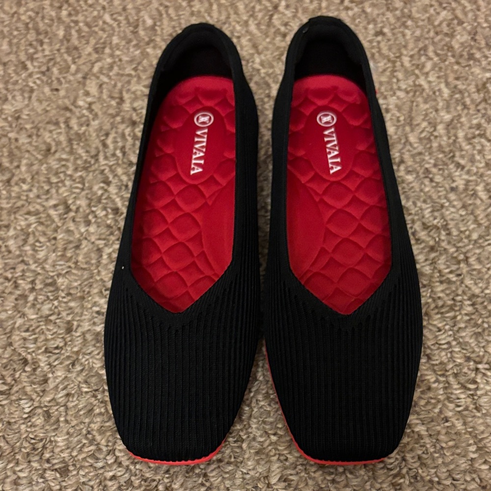 Vivaia Black and Red Women's Flats Size 36.5